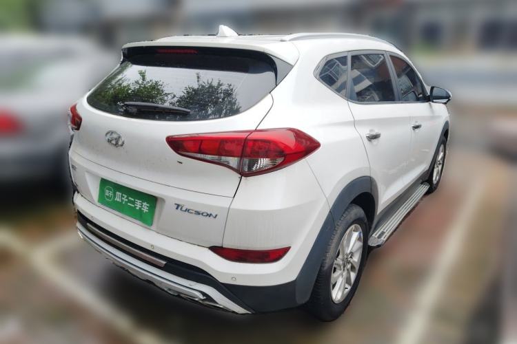 Used Hyundai Tucson 2015 1.6T Dual-Clutch Two-Wheel-Drive Smart Model Rear Right 45 Deg