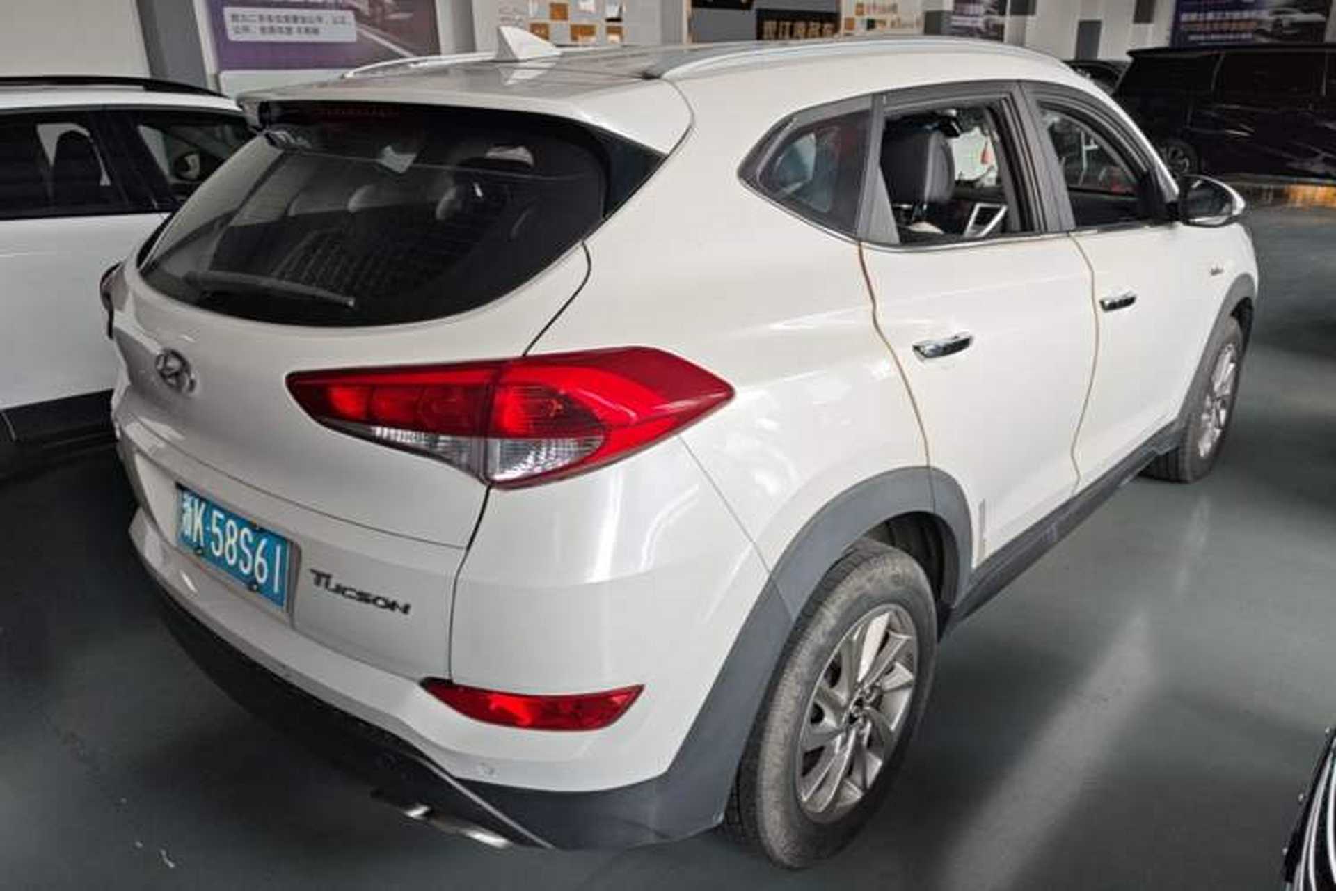 Used Hyundai Tucson 2015 1.6T Dual-Clutch Two-Wheel-Drive Smart Model Rear Right 45 Deg