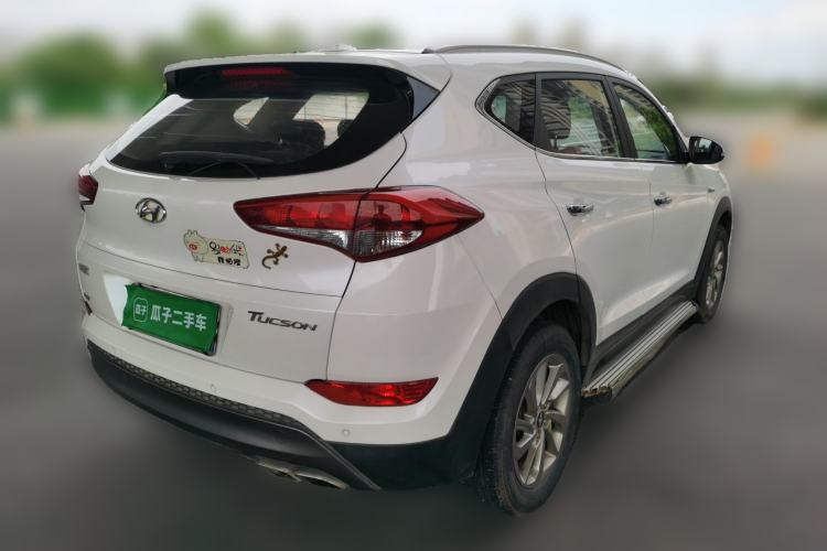 Used Hyundai Tucson 2015 1.6T Dual-Clutch Two-Wheel-Drive Smart Model Rear Right 45 Deg