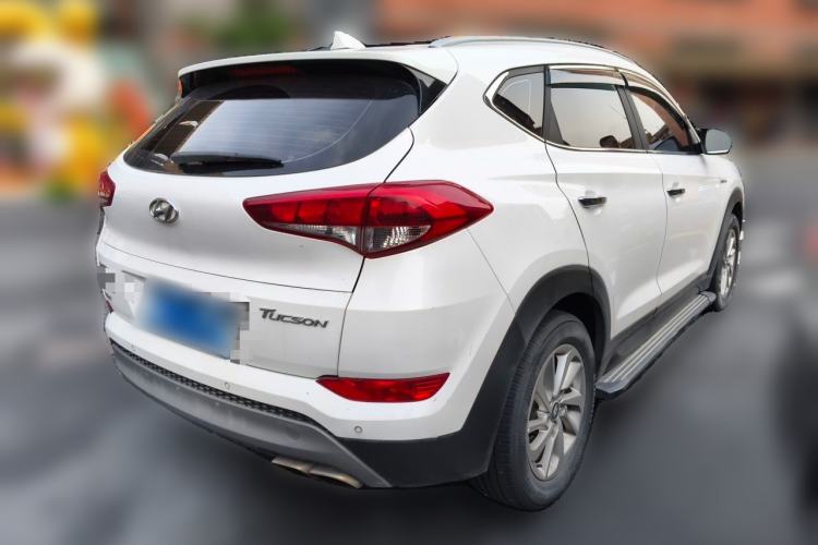 Used Hyundai Tucson 2015 1.6T Dual-Clutch Two-Wheel-Drive Smart Model Rear Right 45 Deg