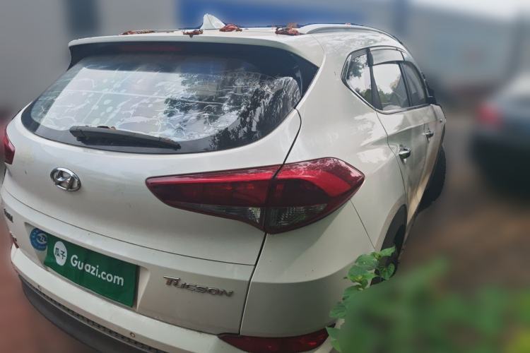 Used Hyundai Tucson 2015 1.6T Dual-Clutch Two-Wheel-Drive Smart Model Rear Right 45 Deg