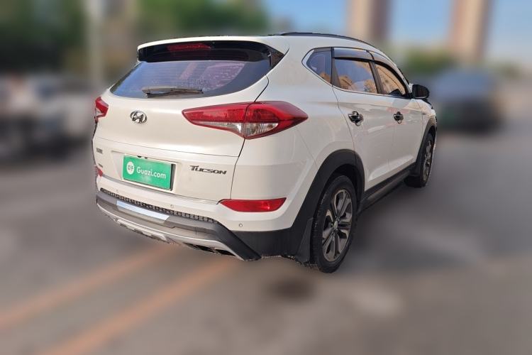 Used Hyundai Tucson 2015 1.6T Dual-Clutch Two-Wheel-Drive Leading Model Rear Right 45 Deg