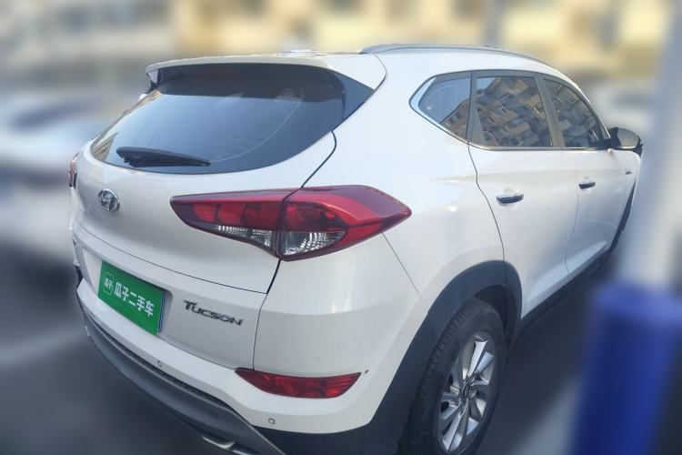 Used Hyundai Tucson 2015 1.6T Dual-Clutch Two-Wheel-Drive Smart Model Rear Right 45 Deg