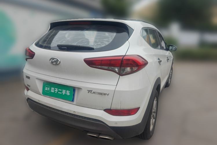 Used Hyundai Tucson 2015 1.6T Dual-Clutch Two-Wheel-Drive Smart Model Rear Right 45 Deg