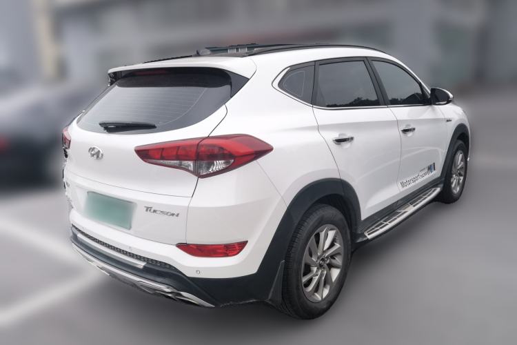 Used Hyundai Tucson 2015 1.6T Dual-Clutch Two-Wheel-Drive Smart Model Rear Right 45 Deg