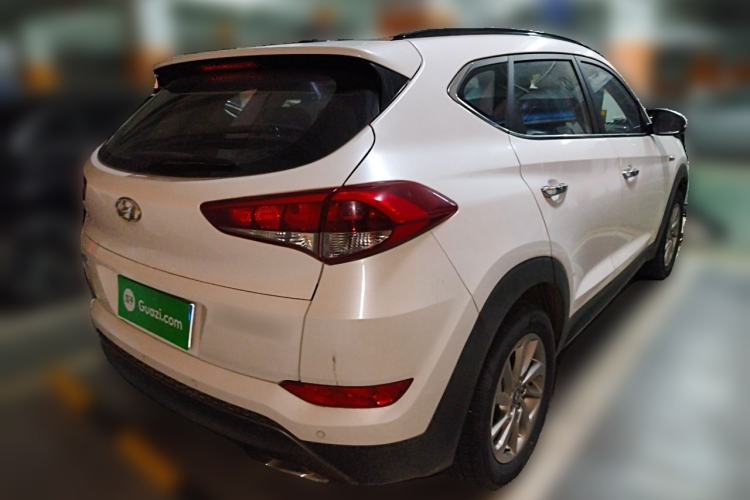 Used Hyundai Tucson 2015 1.6T Dual-Clutch Two-Wheel-Drive Smart Model Rear Right 45 Deg