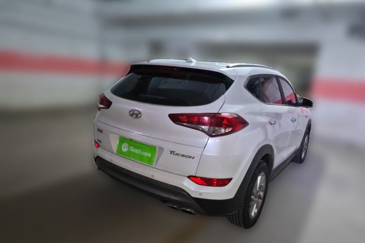 Used Hyundai Tucson 2015 1.6T Dual-Clutch Two-Wheel-Drive Smart Model Rear Right 45 Deg
