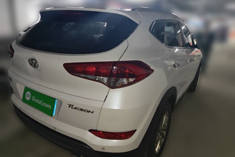Used Hyundai Tucson 2015 1.6T Dual-Clutch Two-Wheel-Drive Smart Model Rear Right 45 Deg
