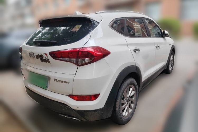 Used Hyundai Tucson 2015 1.6T Dual-Clutch Two-Wheel-Drive Smart Model Rear Right 45 Deg