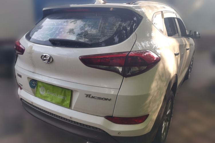Used Hyundai Tucson 2015 1.6T Dual-Clutch Two-Wheel-Drive Smart Model Rear Right 45 Deg