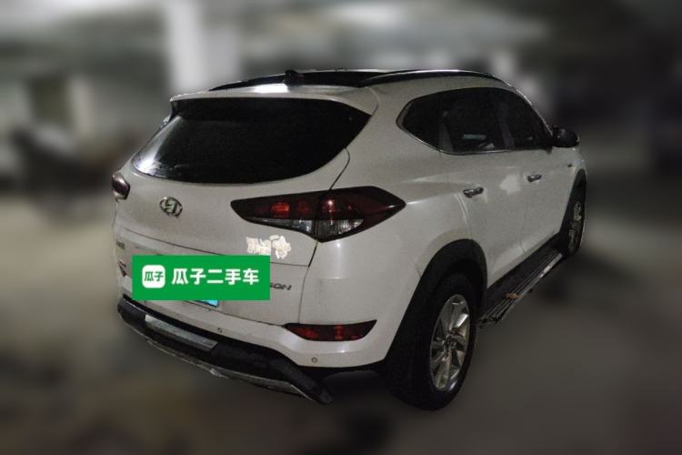 Used Hyundai Tucson 2015 1.6T Dual-Clutch Two-Wheel-Drive Smart Model Rear Right 45 Deg