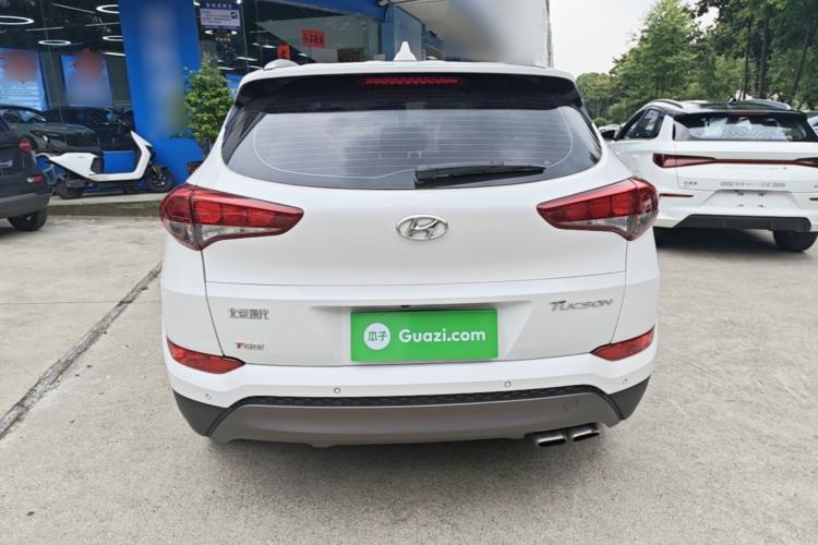 Used Hyundai Tucson 2015 1.6T Dual-Clutch Two-Wheel-Drive Smart Model Rear