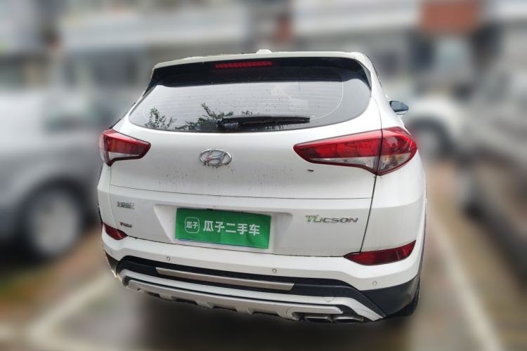 Used Hyundai Tucson 2015 1.6T Dual-Clutch Two-Wheel-Drive Smart Model Rear