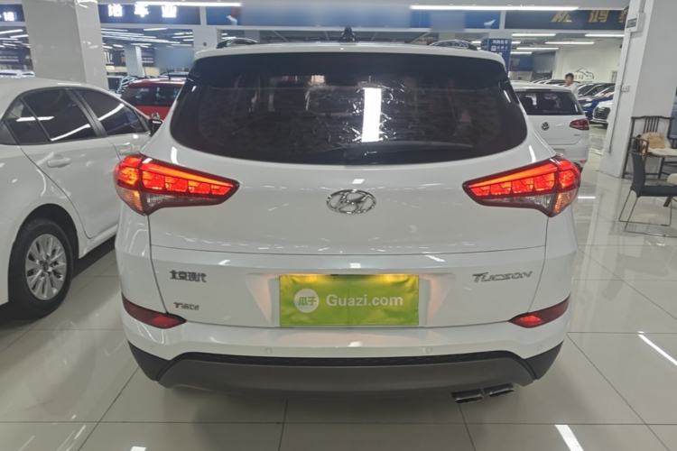 Used Hyundai Tucson 2015 1.6T Dual-Clutch Two-Wheel-Drive Leading Model Rear