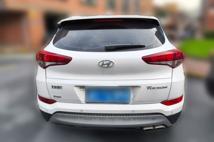 Used Hyundai Tucson 2015 1.6T Dual-Clutch Two-Wheel-Drive Smart Model Rear