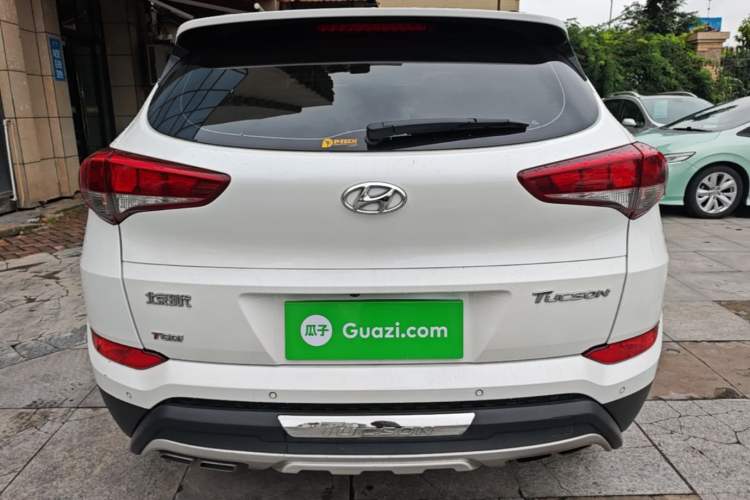 Used Hyundai Tucson 2015 1.6T Dual-Clutch Two-Wheel-Drive Smart Model Rear