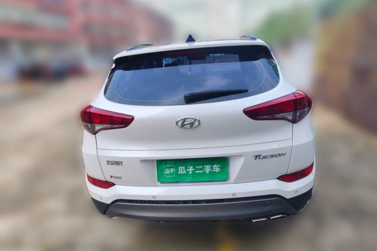 Used Hyundai Tucson 2015 1.6T Dual-Clutch Two-Wheel-Drive Smart Model Rear