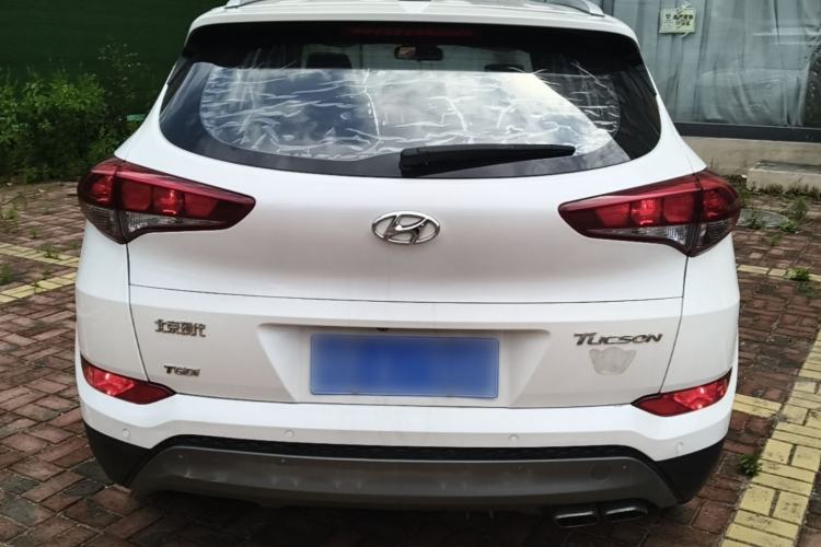 Used Hyundai Tucson 2015 1.6T Dual-Clutch Two-Wheel-Drive Smart Model Rear