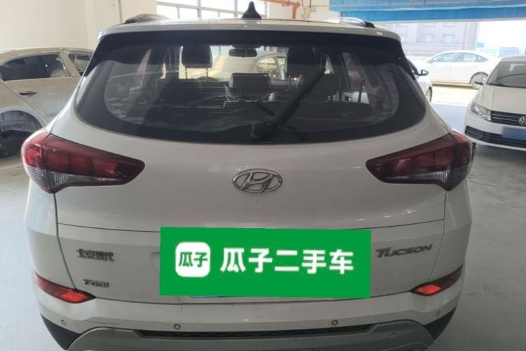 Used Hyundai Tucson 2015 1.6T Dual-Clutch Two-Wheel-Drive Smart Model Rear