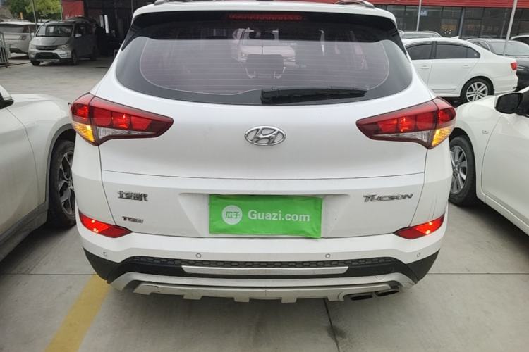 Used Hyundai Tucson 2015 1.6T Dual-Clutch Two-Wheel-Drive Smart Model Rear
