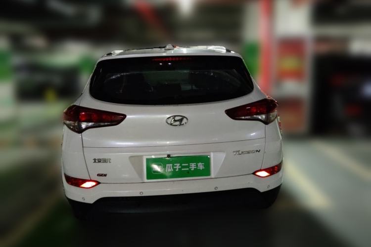 Used Hyundai Tucson 2015 2.0L Automatic Two-Wheel Drive Smart Version Rear