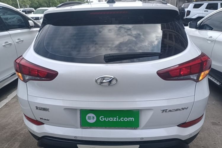 Used Hyundai Tucson 2015 1.6T Dual-Clutch Two-Wheel-Drive Smart Model Rear