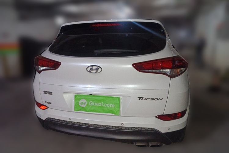 Used Hyundai Tucson 2015 1.6T Dual-Clutch Two-Wheel-Drive Smart Model Rear