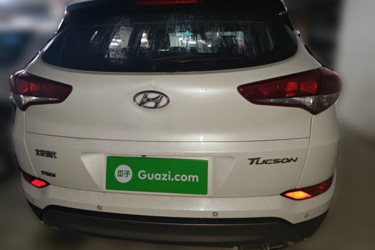 Used Hyundai Tucson 2015 1.6T Dual-Clutch Two-Wheel-Drive Smart Model Rear
