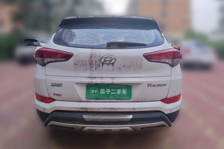 Used Hyundai Tucson 2015 1.6T Dual-Clutch Two-Wheel-Drive Comfort Model Rear