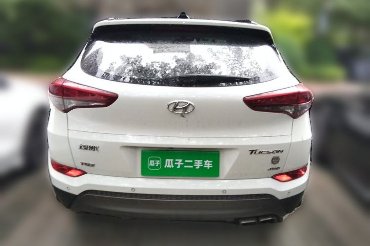 Used Hyundai Tucson 2015 1.6T Dual-Clutch Four-Wheel Drive Flagship Model Rear