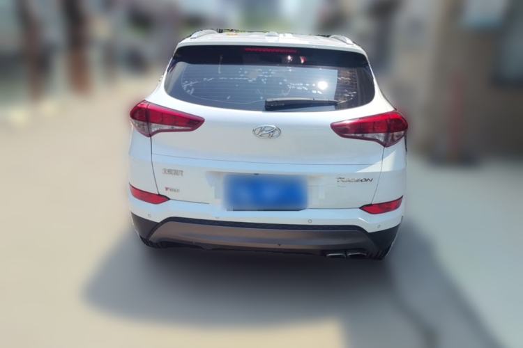 Used Hyundai Tucson 2015 1.6T Dual-Clutch Two-Wheel-Drive Smart Model Rear