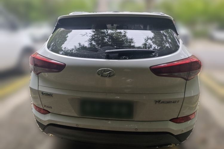 Used Hyundai Tucson 2015 1.6T Dual-Clutch Two-Wheel-Drive Smart Model Rear