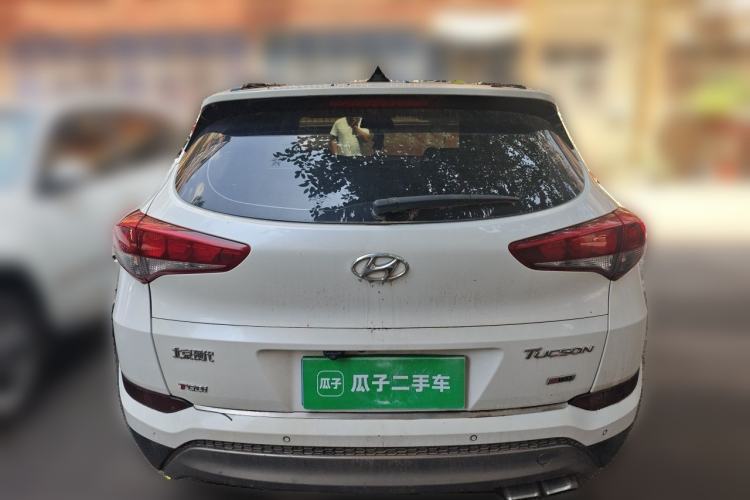 Used Hyundai Tucson 2015 1.6T Dual-Clutch Two-Wheel-Drive Smart Model Rear