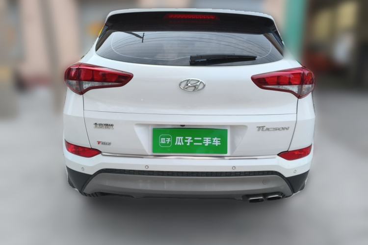 Used Hyundai Tucson 2015 1.6T Dual-Clutch Two-Wheel-Drive Smart Model Rear