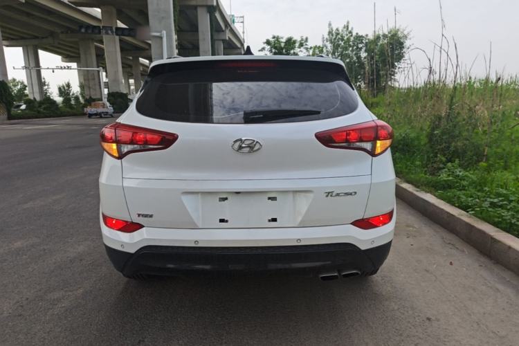 Used Hyundai Tucson 2015 1.6T Dual-Clutch Two-Wheel-Drive Smart Model Rear