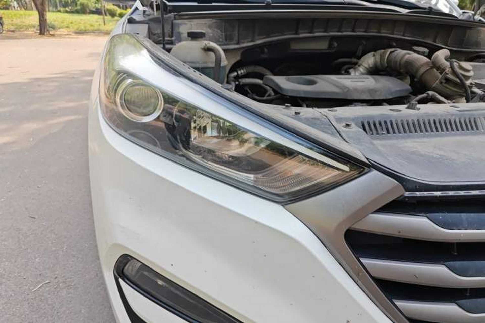 Used Hyundai Tucson 2015 1.6T Dual-Clutch Two-Wheel-Drive Smart Model Right Front Headlight
