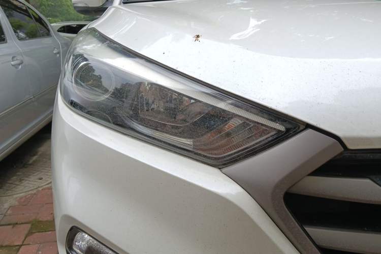 Used Hyundai Tucson 2015 1.6T Dual-Clutch Two-Wheel-Drive Smart Model Right Front Headlight