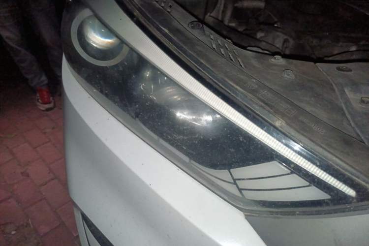 Used Hyundai Tucson 2015 1.6T Dual-Clutch Two-Wheel-Drive Smart Model Right Front Headlight