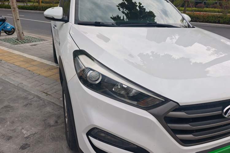 Used Hyundai Tucson 2015 1.6T Dual-Clutch Two-Wheel-Drive Smart Model Right Front Headlight