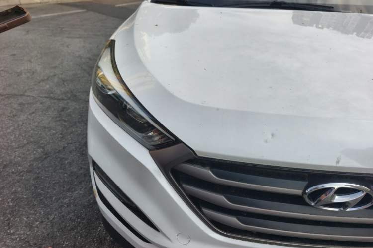 Used Hyundai Tucson 2015 1.6T Dual-Clutch Two-Wheel-Drive Smart Model Right Front Headlight