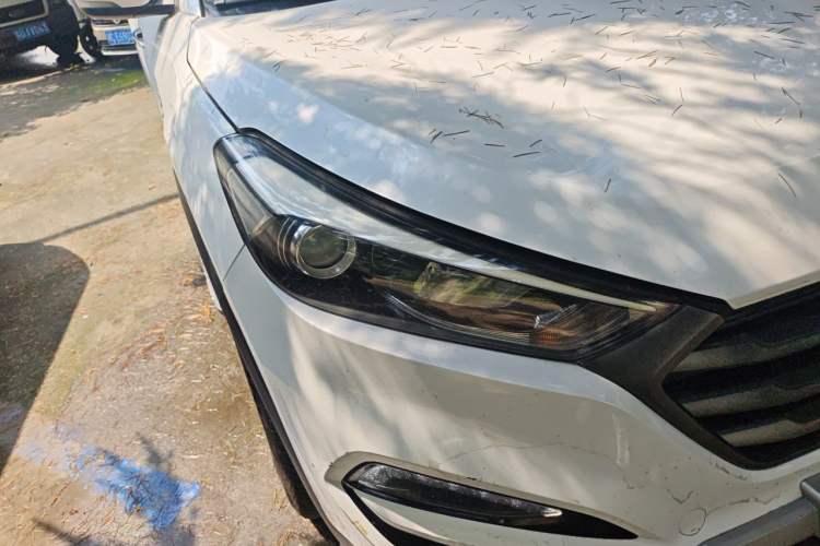 Used Hyundai Tucson 2015 1.6T Dual-Clutch Two-Wheel-Drive Smart Model Right Front Headlight