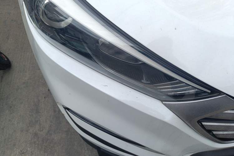 Used Hyundai Tucson 2015 1.6T Dual-Clutch Two-Wheel-Drive Smart Model Right Front Headlight