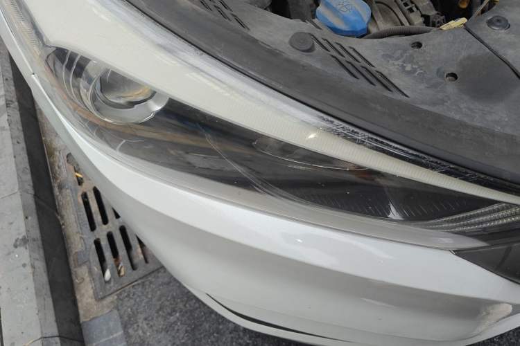 Used Hyundai Tucson 2015 1.6T Dual-Clutch Two-Wheel-Drive Smart Model Right Front Headlight