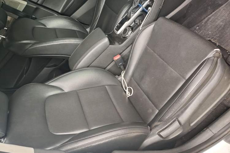 Used Hyundai Tucson 2015 1.6T Dual-Clutch Two-Wheel-Drive Smart Model Right Front Seat
