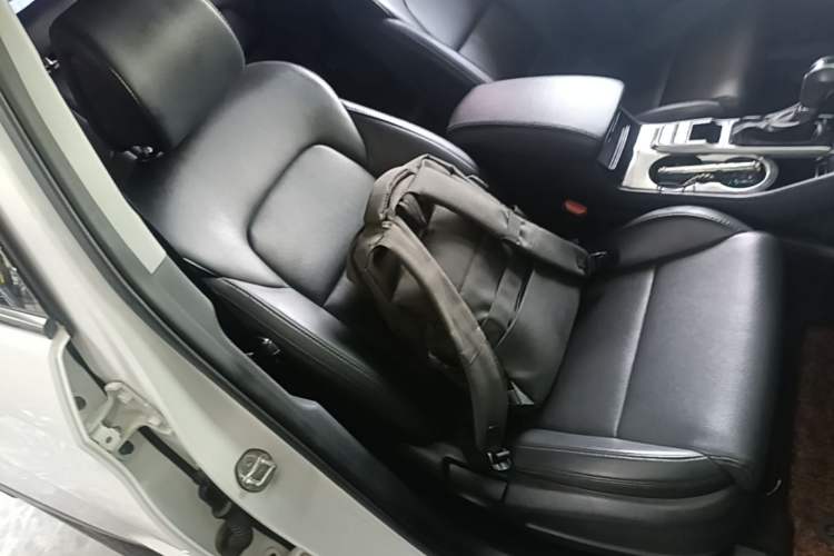 Used Hyundai Tucson 2015 1.6T Dual-Clutch Two-Wheel-Drive Leading Model Right Front Seat