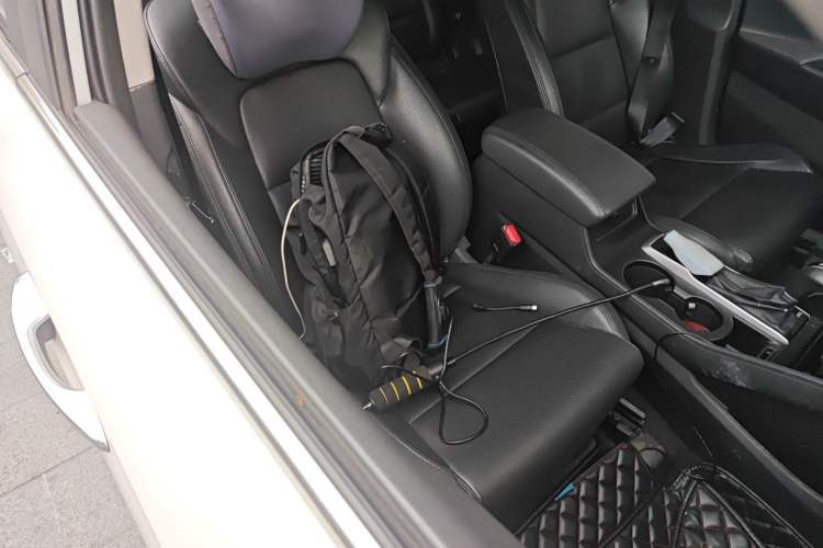 Used Hyundai Tucson 2015 1.6T Dual-Clutch Two-Wheel-Drive Smart Model Right Front Seat