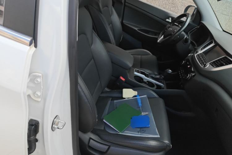 Used Hyundai Tucson 2015 1.6T Dual-Clutch Two-Wheel-Drive Smart Model Right Front Seat