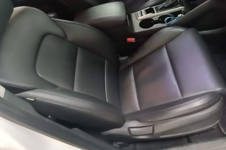 Used Hyundai Tucson 2015 1.6T Dual-Clutch Two-Wheel-Drive Smart Model Right Front Seat