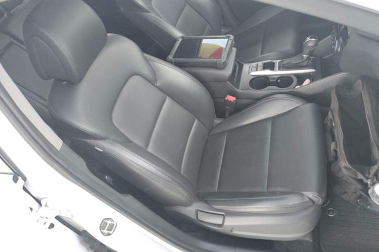 Used Hyundai Tucson 2015 1.6T Dual-Clutch Two-Wheel-Drive Smart Model Right Front Seat