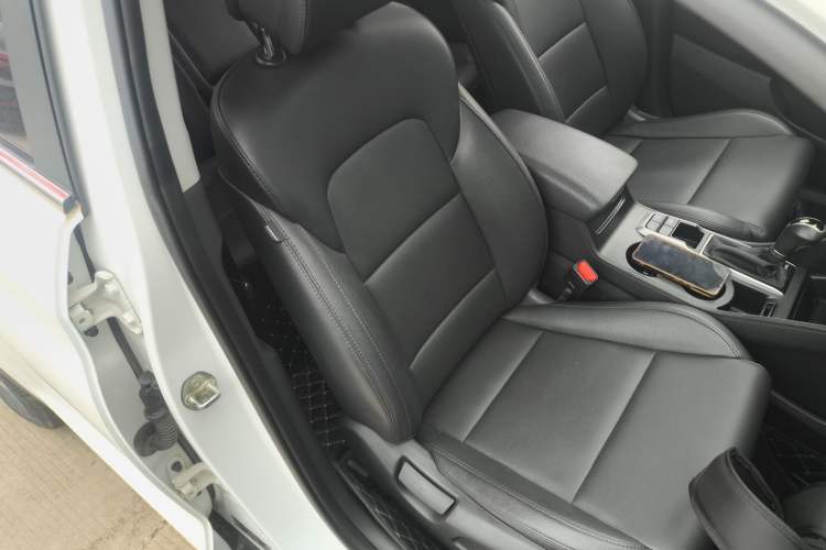 Used Hyundai Tucson 2015 1.6T Dual-Clutch Two-Wheel-Drive Smart Model Right Front Seat